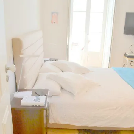 Tp Maestro 74, Luxury & Swimming Pool Appartement