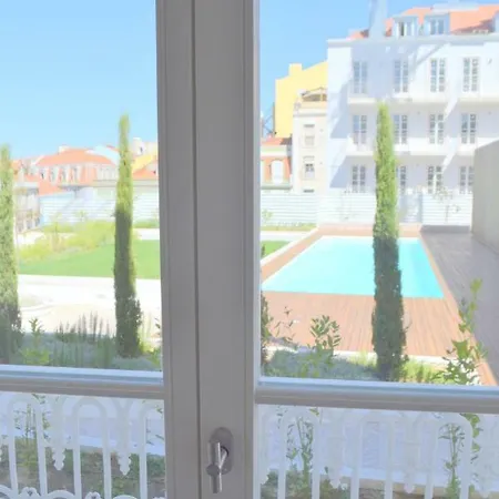 Tp Maestro 74, Luxury & Swimming Pool * Lissabon